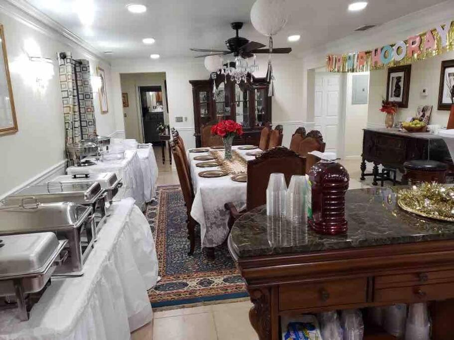 Entire Apartment Suite Family Singles Couples Nurses Dinners Business Meetings Lithonia Exterior photo