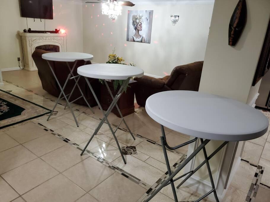 Entire Apartment Suite Family Singles Couples Nurses Dinners Business Meetings Lithonia Exterior photo